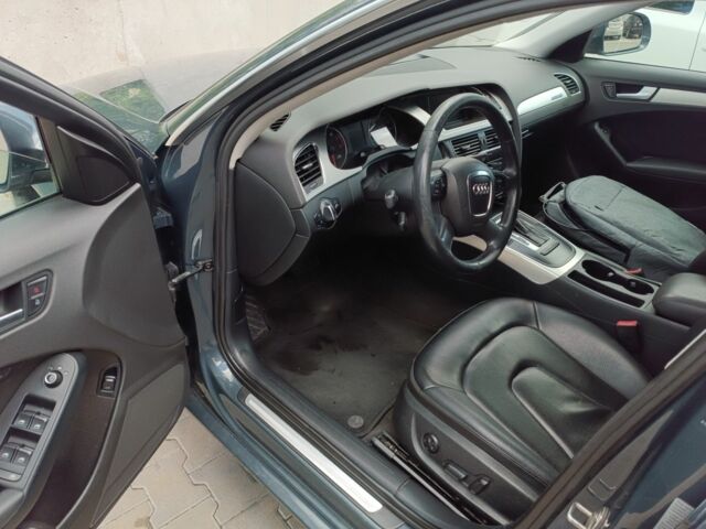 Серый Ауди А4, объемом двигателя 2 л и пробегом 317 тыс. км за 7300 $, фото 5 на Automoto.ua