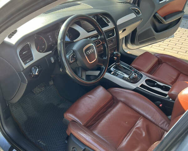 Сірий Ауді А4, об'ємом двигуна 1.97 л та пробігом 290 тис. км за 9999 $, фото 9 на Automoto.ua