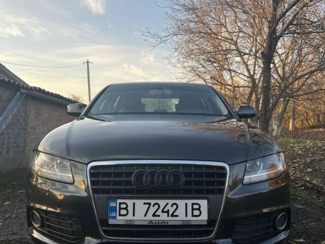 Сірий Ауді А4, об'ємом двигуна 2 л та пробігом 226 тис. км за 9000 $, фото 5 на Automoto.ua