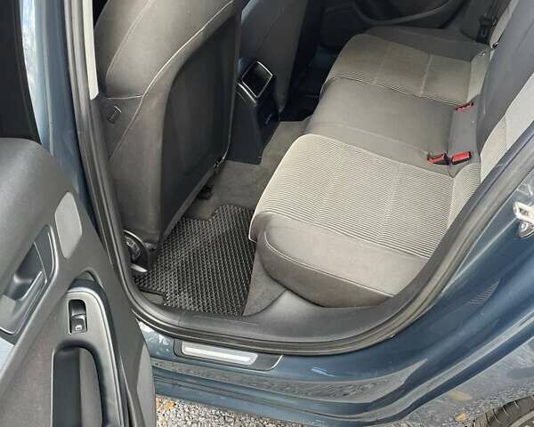 Сірий Ауді А4, об'ємом двигуна 1.78 л та пробігом 248 тис. км за 8950 $, фото 14 на Automoto.ua