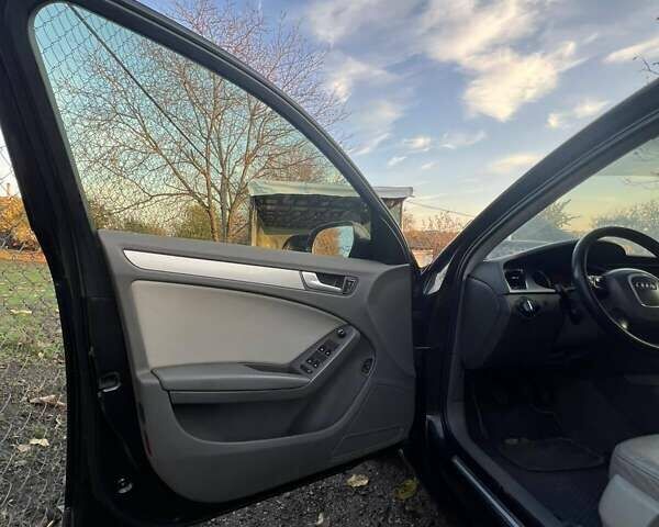 Сірий Ауді А4, об'ємом двигуна 1.97 л та пробігом 226 тис. км за 9000 $, фото 7 на Automoto.ua