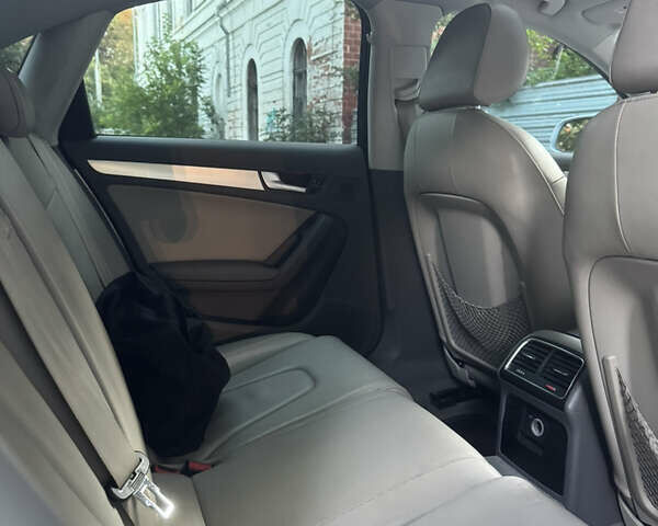 Ауди А4 2009 в Полтаве на Automoto.ua Серый Ауди А4, объемом двигателя 1.98 л и пробегом 307 тыс. км за 10500 $, фото 13 на Automoto.ua