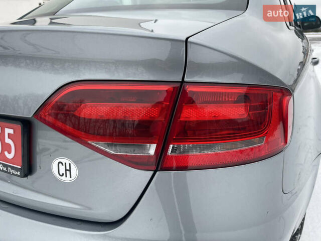 Сірий Ауді А4, об'ємом двигуна 1.98 л та пробігом 218 тис. км за 9500 $, фото 36 на Automoto.ua