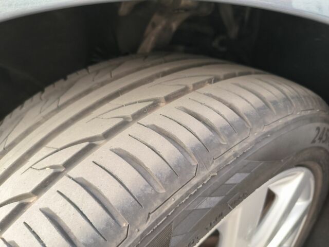 Сірий Ауді А4, об'ємом двигуна 2 л та пробігом 250 тис. км за 7500 $, фото 5 на Automoto.ua