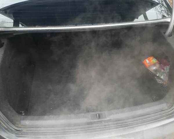 Серый Ауди А4, объемом двигателя 0 л и пробегом 333 тыс. км за 9000 $, фото 10 на Automoto.ua