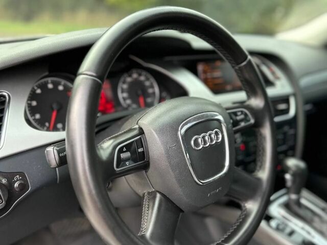 Сірий Ауді А4, об'ємом двигуна 2 л та пробігом 199 тис. км за 9500 $, фото 6 на Automoto.ua