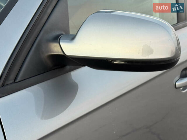 Серый Ауди А4, объемом двигателя 2 л и пробегом 194 тыс. км за 10999 $, фото 24 на Automoto.ua