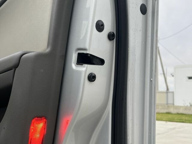 Серый Ауди А4, объемом двигателя 0 л и пробегом 230 тыс. км за 7200 $, фото 21 на Automoto.ua