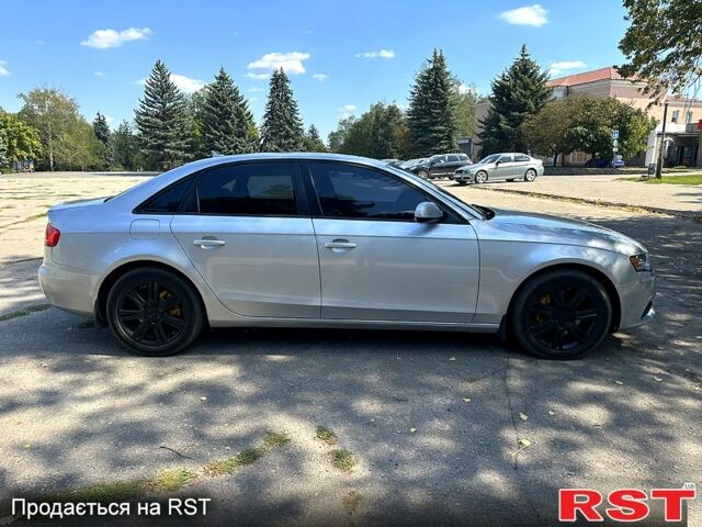 Серый Ауди А4, объемом двигателя 2 л и пробегом 250 тыс. км за 9100 $, фото 2 на Automoto.ua