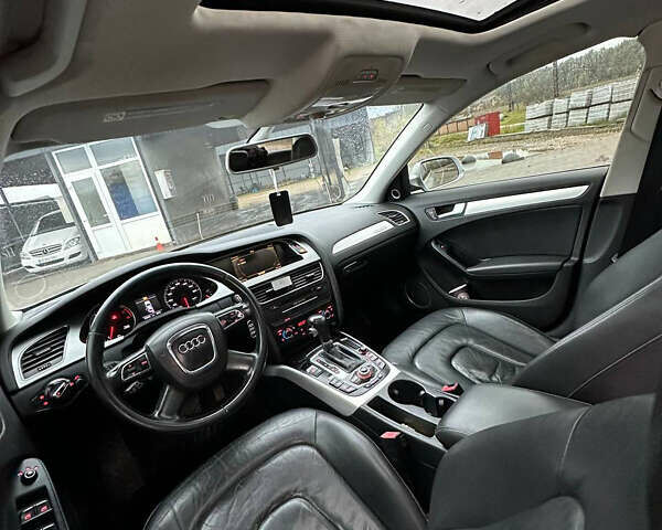 Сірий Ауді А4, об'ємом двигуна 1.98 л та пробігом 300 тис. км за 9500 $, фото 13 на Automoto.ua