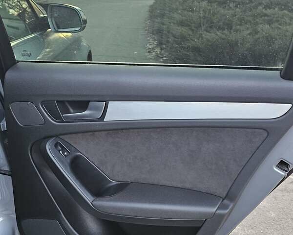 Серый Ауди А4, объемом двигателя 1.8 л и пробегом 200 тыс. км за 7300 $, фото 16 на Automoto.ua