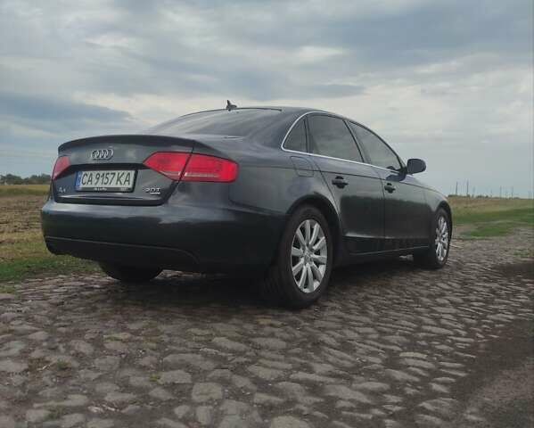 Серый Ауди А4, объемом двигателя 1.98 л и пробегом 340 тыс. км за 9200 $, фото 1 на Automoto.ua