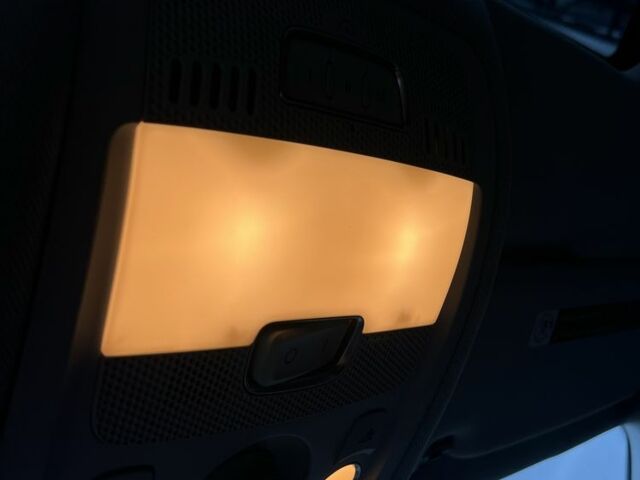 Серый Ауди А4, объемом двигателя 0 л и пробегом 230 тыс. км за 7200 $, фото 14 на Automoto.ua