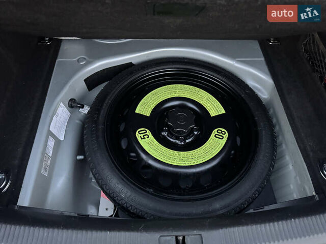 Серый Ауди А4, объемом двигателя 2 л и пробегом 194 тыс. км за 10999 $, фото 56 на Automoto.ua