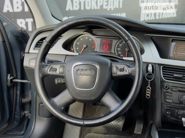 Сірий Ауді А4, об'ємом двигуна 2 л та пробігом 230 тис. км за 11750 $, фото 13 на Automoto.ua