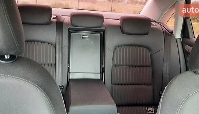 Серый Ауди А4, объемом двигателя 1.8 л и пробегом 152 тыс. км за 9500 $, фото 6 на Automoto.ua