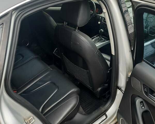 Серый Ауди А4, объемом двигателя 0 л и пробегом 333 тыс. км за 9000 $, фото 8 на Automoto.ua