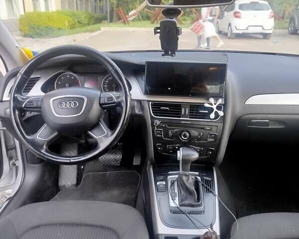 Сірий Ауді А4, об'ємом двигуна 1.8 л та пробігом 200 тис. км за 7500 $, фото 6 на Automoto.ua
