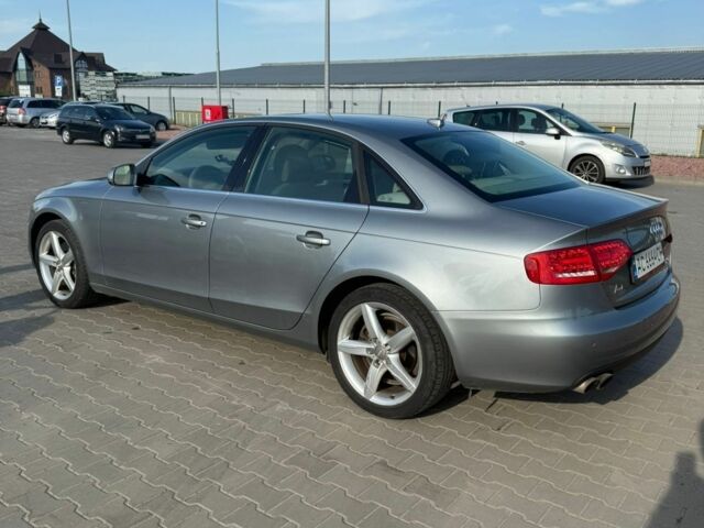 Сірий Ауді А4, об'ємом двигуна 2 л та пробігом 323 тис. км за 9000 $, фото 4 на Automoto.ua