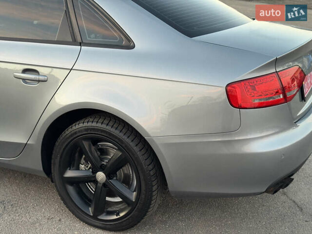 Серый Ауди А4, объемом двигателя 2 л и пробегом 194 тыс. км за 10999 $, фото 6 на Automoto.ua