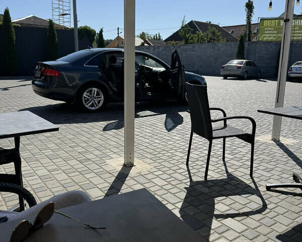 Серый Ауди А4, объемом двигателя 1.97 л и пробегом 260 тыс. км за 10800 $, фото 6 на Automoto.ua