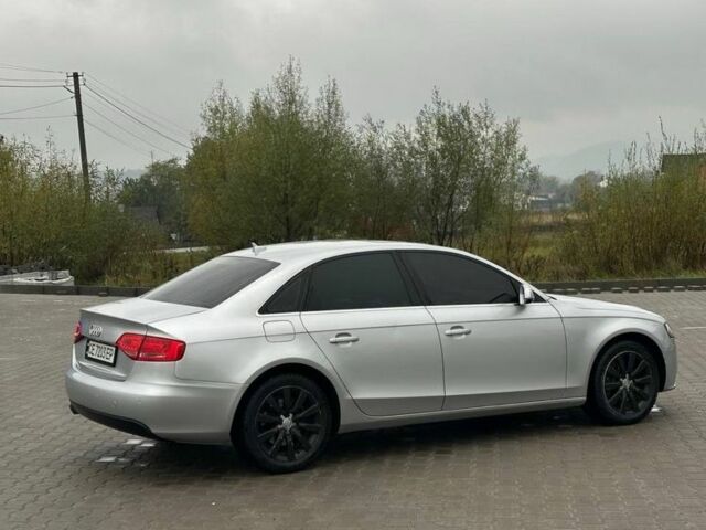 Сірий Ауді А4, об'ємом двигуна 2 л та пробігом 300 тис. км за 9500 $, фото 4 на Automoto.ua