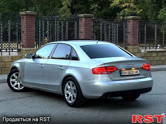 Серый Ауди А4, объемом двигателя 2 л и пробегом 212 тыс. км за 8000 $, фото 5 на Automoto.ua