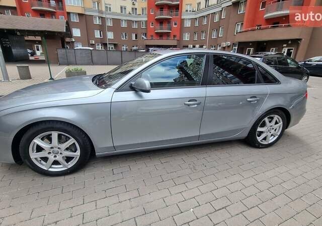 Сірий Ауді А4, об'ємом двигуна 1.98 л та пробігом 220 тис. км за 9600 $, фото 1 на Automoto.ua