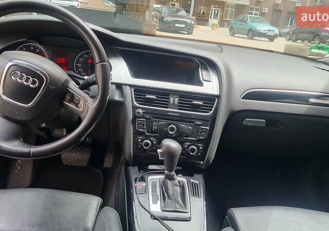 Сірий Ауді А4, об'ємом двигуна 1.98 л та пробігом 220 тис. км за 9600 $, фото 8 на Automoto.ua