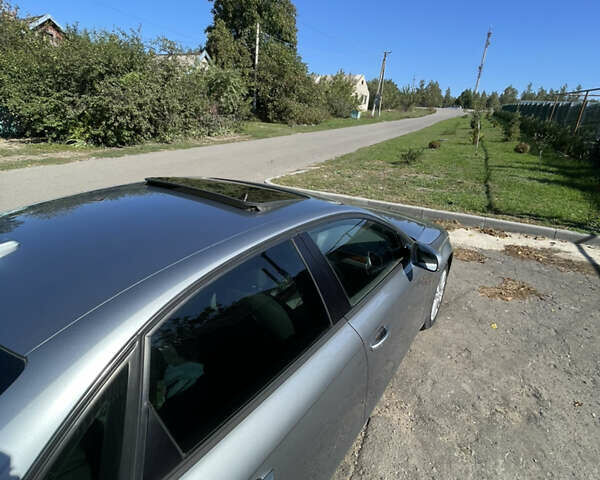 Серый Ауди А4, объемом двигателя 2 л и пробегом 177 тыс. км за 9900 $, фото 2 на Automoto.ua