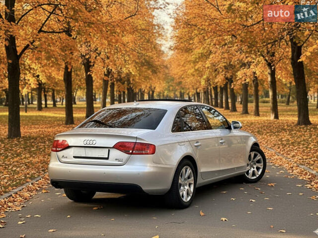 Сірий Ауді А4, об'ємом двигуна 1.98 л та пробігом 214 тис. км за 7500 $, фото 5 на Automoto.ua