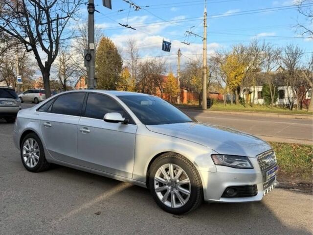 Сірий Ауді А4, об'ємом двигуна 2 л та пробігом 235 тис. км за 10500 $, фото 1 на Automoto.ua