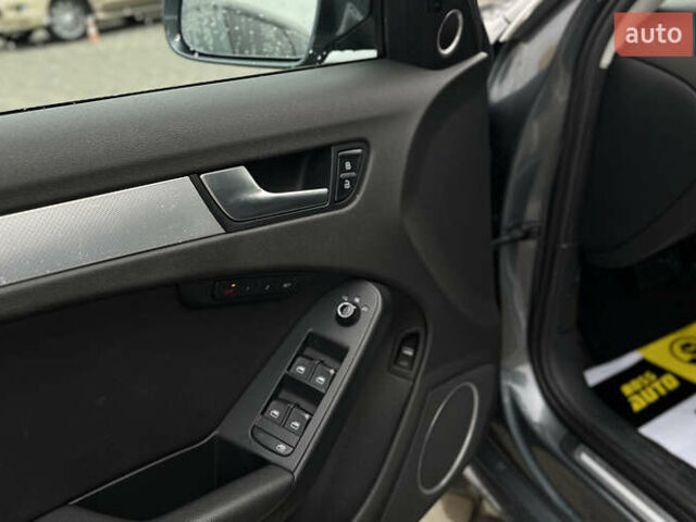 Сірий Ауді А4, об'ємом двигуна 1.98 л та пробігом 122 тис. км за 11600 $, фото 18 на Automoto.ua