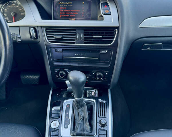 Сірий Ауді А4, об'ємом двигуна 1.98 л та пробігом 214 тис. км за 7500 $, фото 15 на Automoto.ua