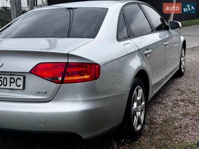 Сірий Ауді А4, об'ємом двигуна 1.8 л та пробігом 1 тис. км за 9999 $, фото 32 на Automoto.ua