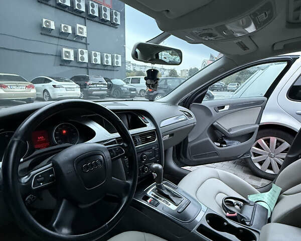 Ауди А4 2011 в Буковеле на Automoto.ua Серый Ауди А4, объемом двигателя 1.98 л и пробегом 253 тыс. км за 12000 $, фото 7 на Automoto.ua