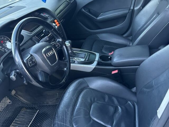 Сірий Ауді А4, об'ємом двигуна 2 л та пробігом 270 тис. км за 9800 $, фото 7 на Automoto.ua