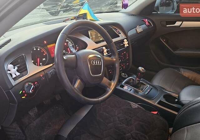 Серый Ауди А4, объемом двигателя 1.8 л и пробегом 175 тыс. км за 8650 $, фото 7 на Automoto.ua