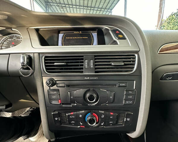 Серый Ауди А4, объемом двигателя 2 л и пробегом 177 тыс. км за 9900 $, фото 23 на Automoto.ua