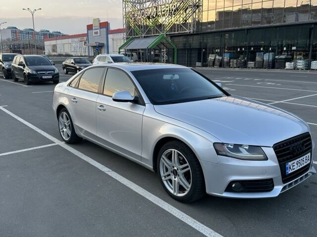 Сірий Ауді А4, об'ємом двигуна 2 л та пробігом 270 тис. км за 9800 $, фото 1 на Automoto.ua