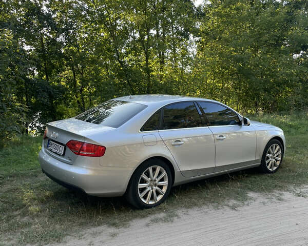 Серый Ауди А4, объемом двигателя 1.98 л и пробегом 235 тыс. км за 10500 $, фото 2 на Automoto.ua