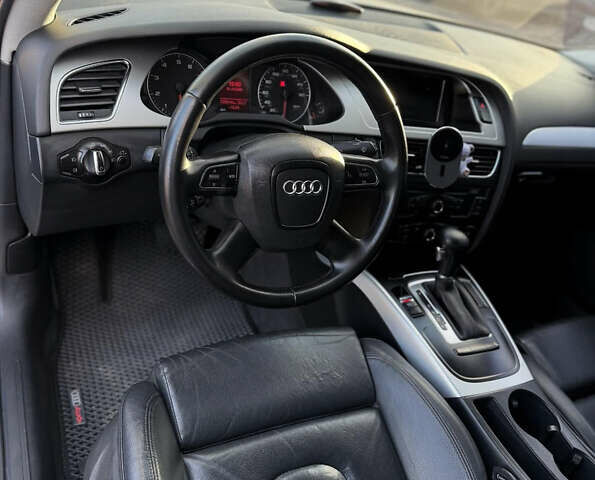 Серый Ауди А4, объемом двигателя 1.98 л и пробегом 235 тыс. км за 10500 $, фото 5 на Automoto.ua