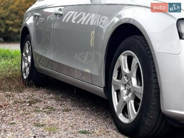 Сірий Ауді А4, об'ємом двигуна 1.8 л та пробігом 1 тис. км за 9999 $, фото 30 на Automoto.ua