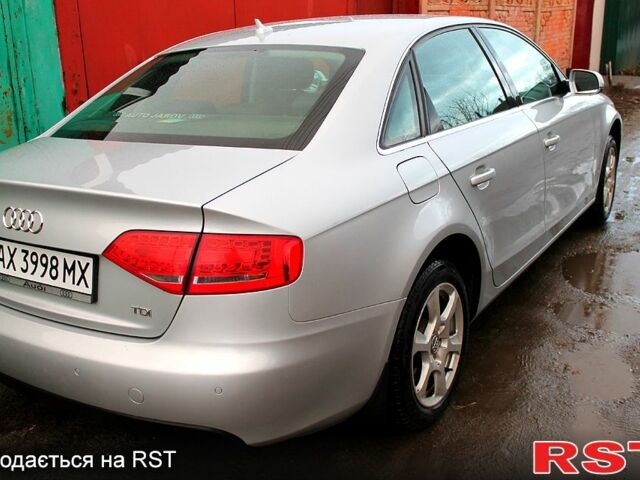 Серый Ауди А4, объемом двигателя 2 л и пробегом 278 тыс. км за 9000 $, фото 2 на Automoto.ua
