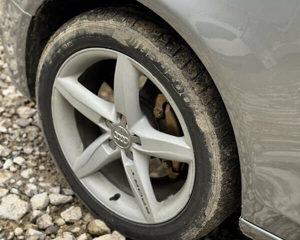 Сірий Ауді А4, об'ємом двигуна 1.98 л та пробігом 266 тис. км за 9400 $, фото 5 на Automoto.ua