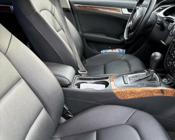 Серый Ауди А4, объемом двигателя 1.8 л и пробегом 198 тыс. км за 10000 $, фото 6 на Automoto.ua