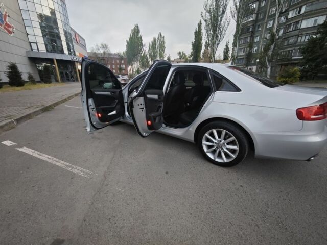 Серый Ауди А4, объемом двигателя 2 л и пробегом 260 тыс. км за 10600 $, фото 7 на Automoto.ua