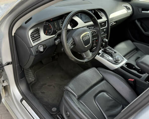 Сірий Ауді А4, об'ємом двигуна 1.98 л та пробігом 211 тис. км за 11000 $, фото 6 на Automoto.ua