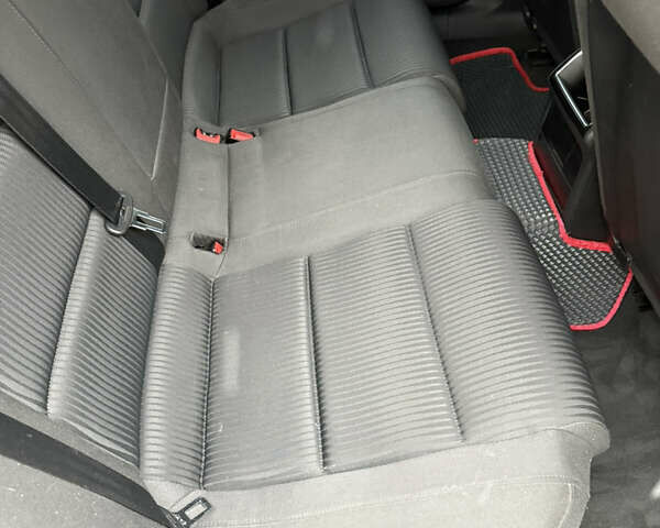 Серый Ауди А4, объемом двигателя 1.97 л и пробегом 282 тыс. км за 9700 $, фото 16 на Automoto.ua