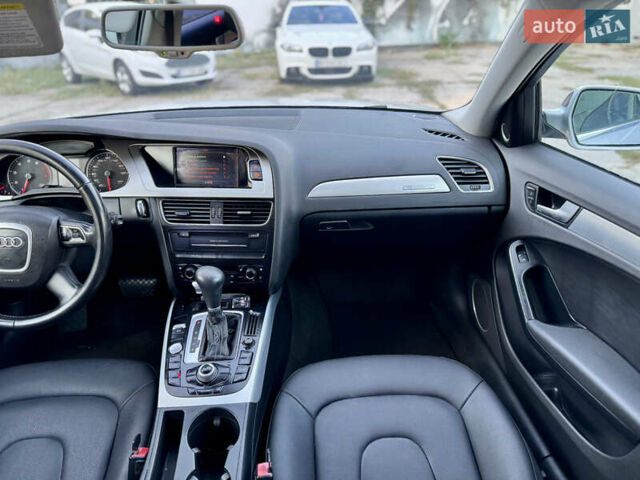 Сірий Ауді А4, об'ємом двигуна 1.98 л та пробігом 214 тис. км за 7500 $, фото 11 на Automoto.ua